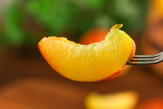 黄心油桃