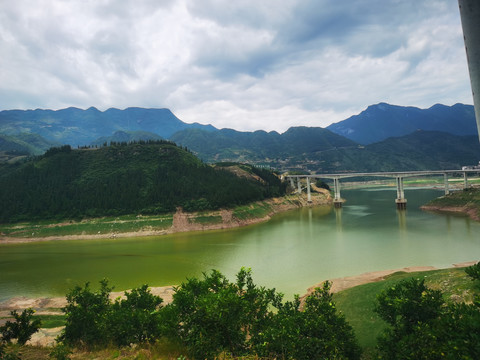 青山绿水