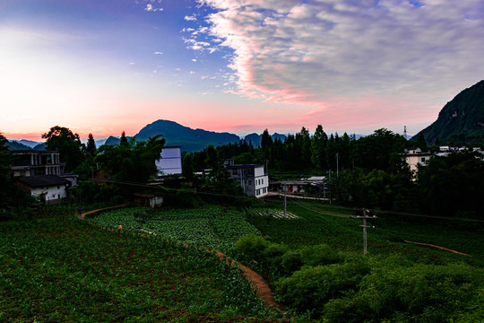 山村光影