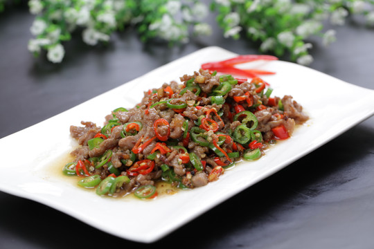 小炒黄牛肉