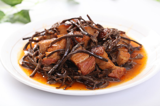 茶树菇烧肉