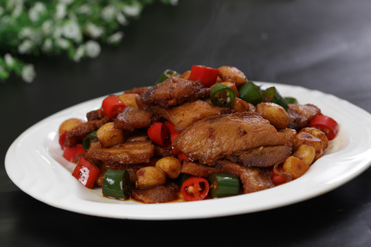 家常小炒肉