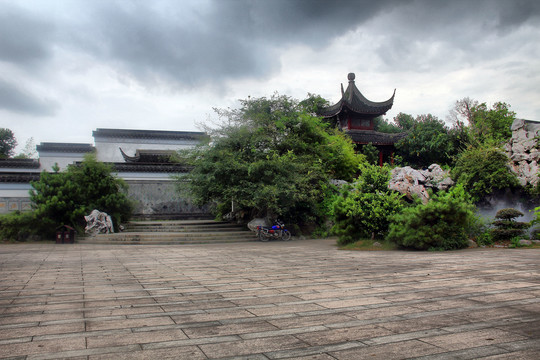 八大山人梅湖景区