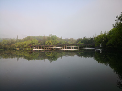 西湖浴鹄湾