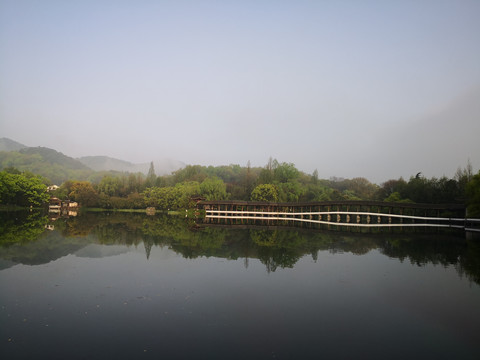 西湖浴鹄湾