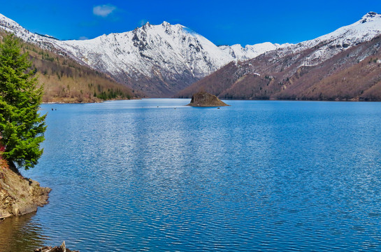 高原湖泊