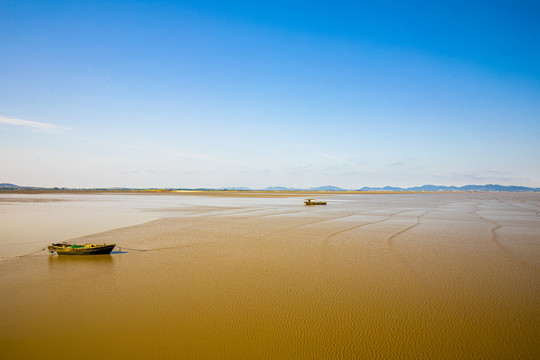 金色海滩