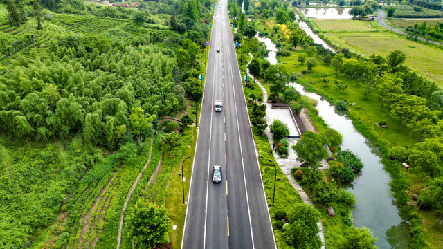 航拍乡村公路