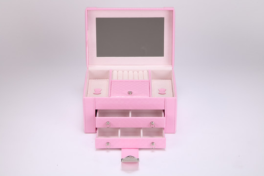 粉红色阶梯首饰盒