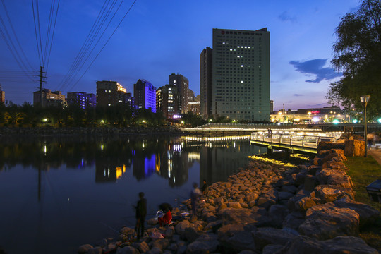 伊通河夜景