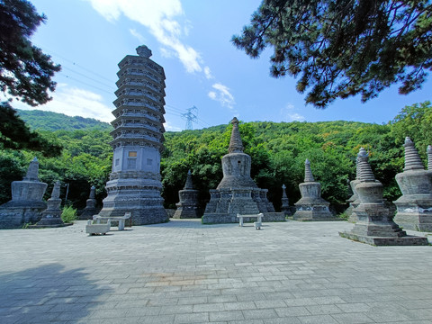 戒台寺墓塔