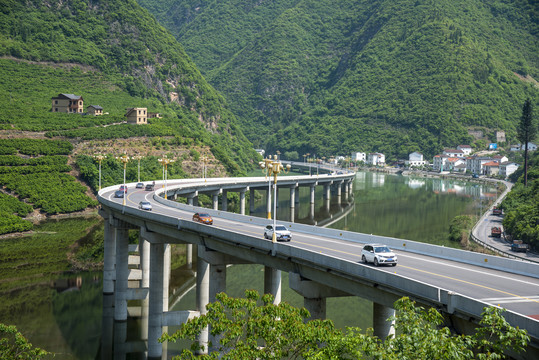 兴山水上公路