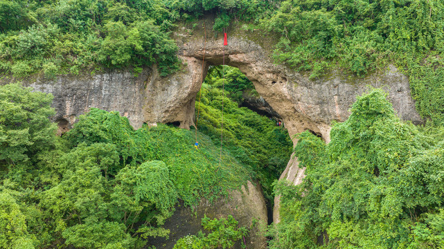 户外攀岩速降