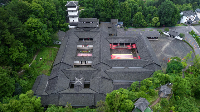 会龙庄