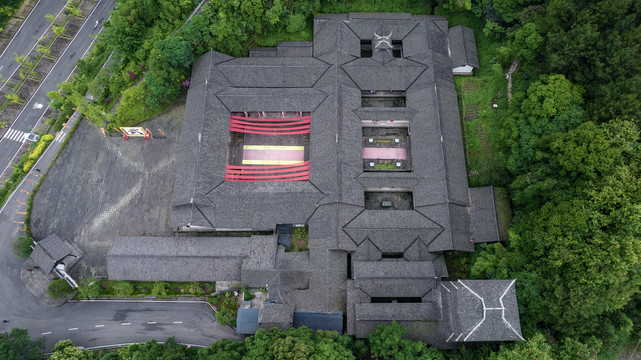 会龙庄