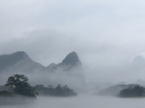 水墨漓江