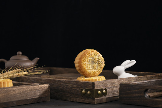 月饼美食中秋节素材图