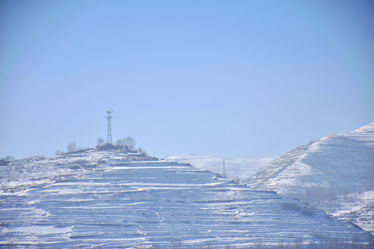 寂山雪霁