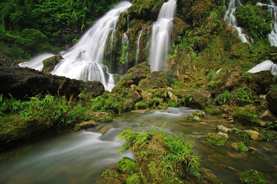 户外自然山水瀑布山泉水源