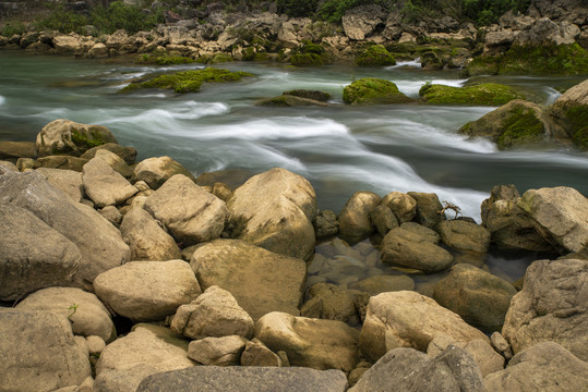 山谷河流溪流水源水自然