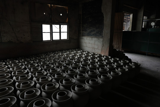 制作陶器工厂