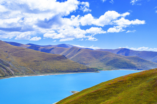 西藏羊卓雍错风景区