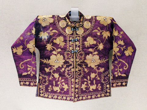 维吾尔族紫绒对襟袄