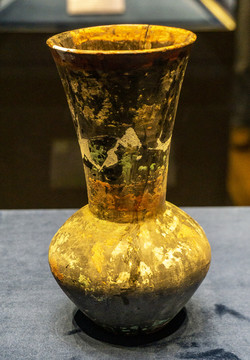龙山文化陶瓶