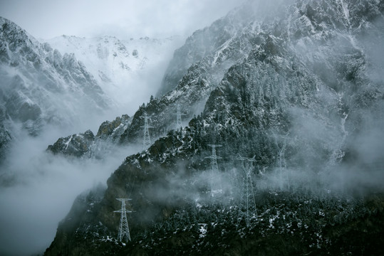 穿越雪山