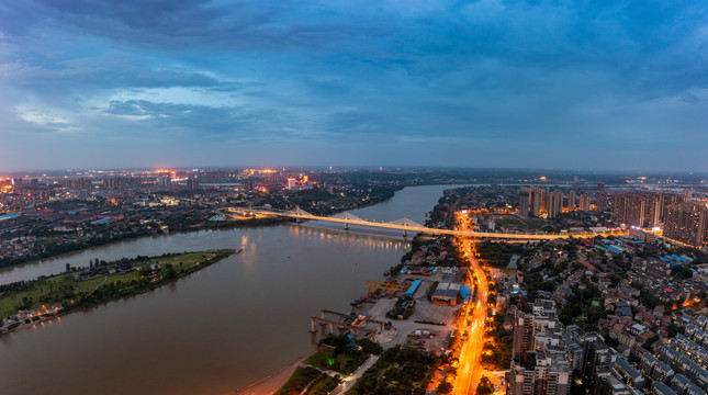 航拍湖南衡阳城市夜景风光