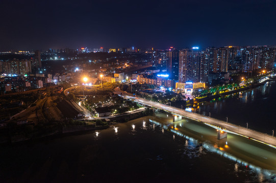 航拍湖南衡阳城市夜景风光