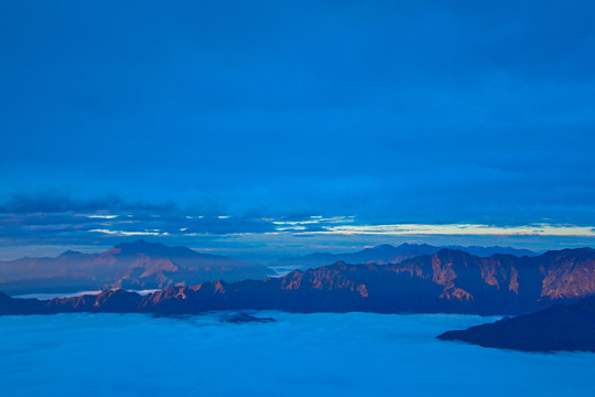 九顶山