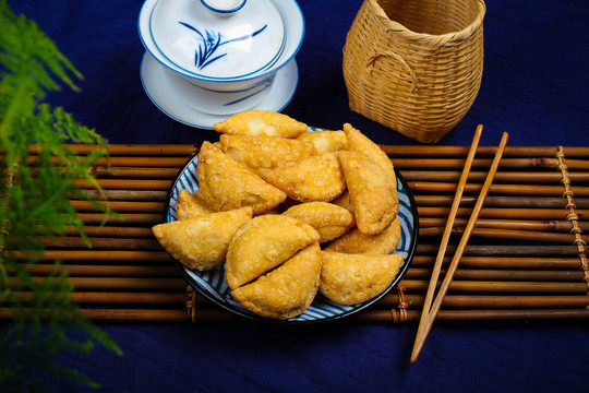 酥脆潮汕小吃酥饺