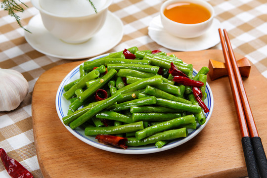 营养美味炒长豇豆