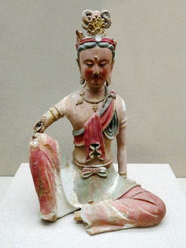 西夏彩绘泥塑菩萨坐像