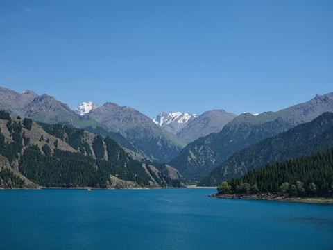 新疆天山天池