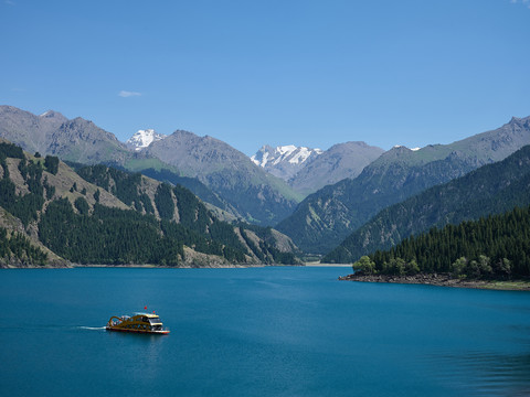 新疆天山天池