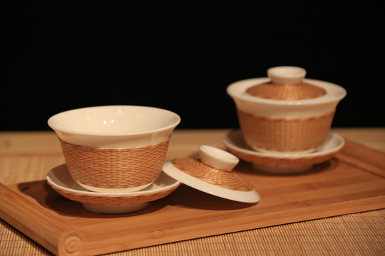 瓷器茶盅藤编护手