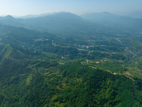 济南锦绣川到柳埠的越野盘山路