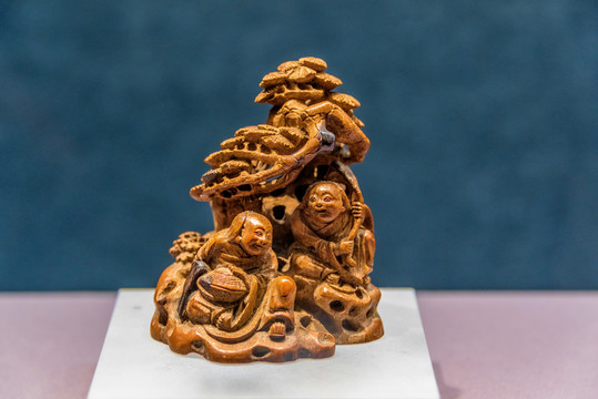 南京博物院清和合二仙竹根雕件