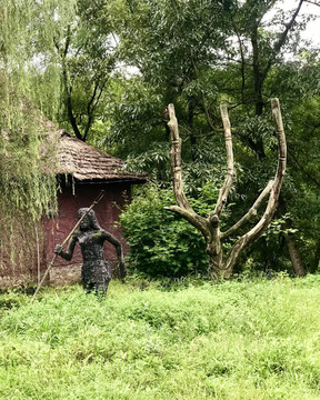 猿人狩猎的路上雕塑