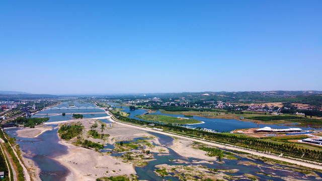 河岸美景