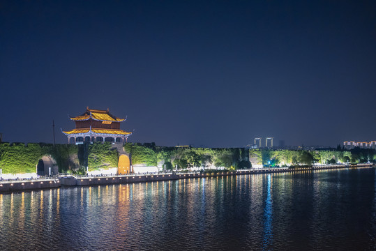 苏州相门夜景