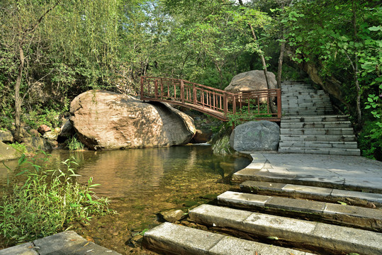 河北石家庄平山县藤龙山风景区