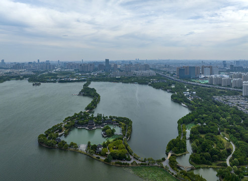 江苏苏州东太湖湖滨新城风光