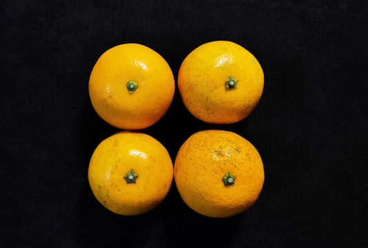 四个柑橘