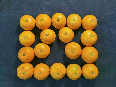 四个柑橘