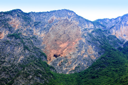 三峡山石