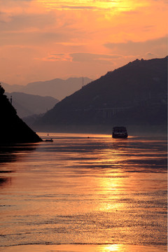 长江三峡夕阳
