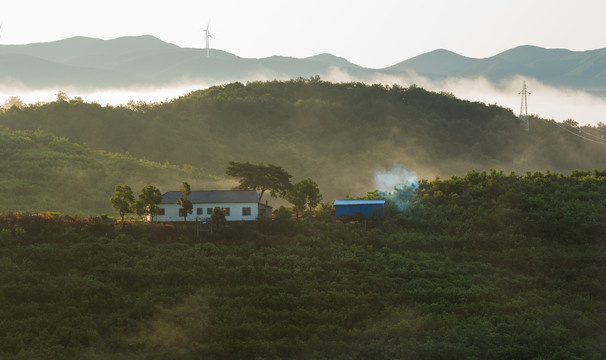 圣境山晨雾